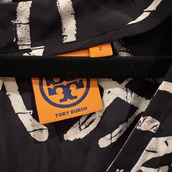 2 Tory Burch Black and White Print Long Sleeve Blouse with Zipper - Picture 2 of 5